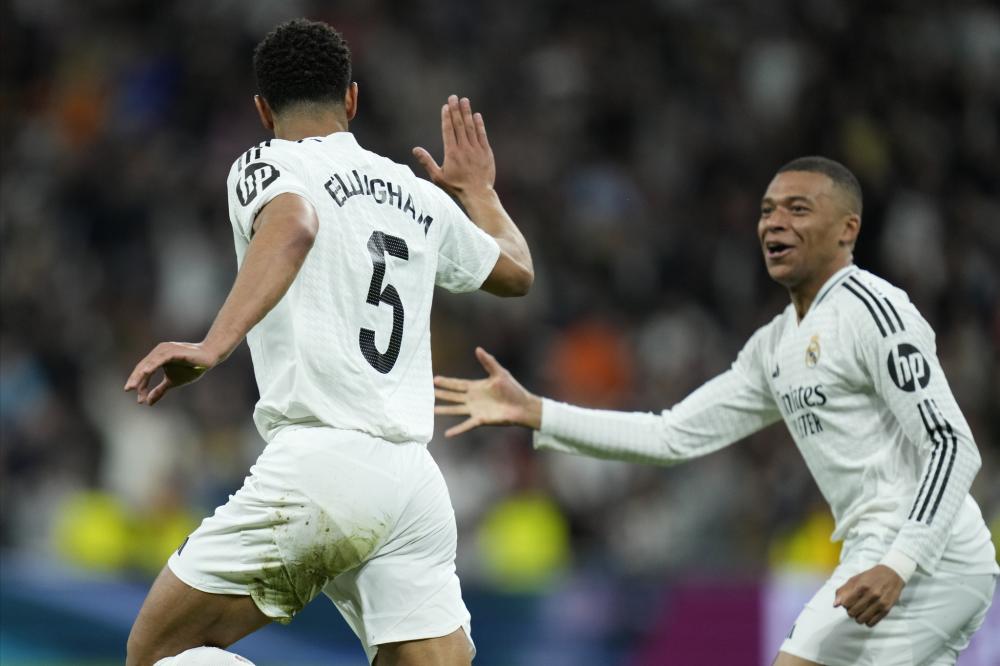 阿努诺比末节爆发，尼克斯送雄鹿三连败！尼克斯 116-107 击败雄鹿！.