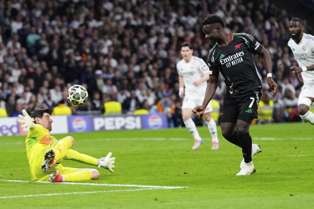 火箭狂胜！格林21+8+6，赛后惠特摩尔走进场内，和对手热情拥抱.